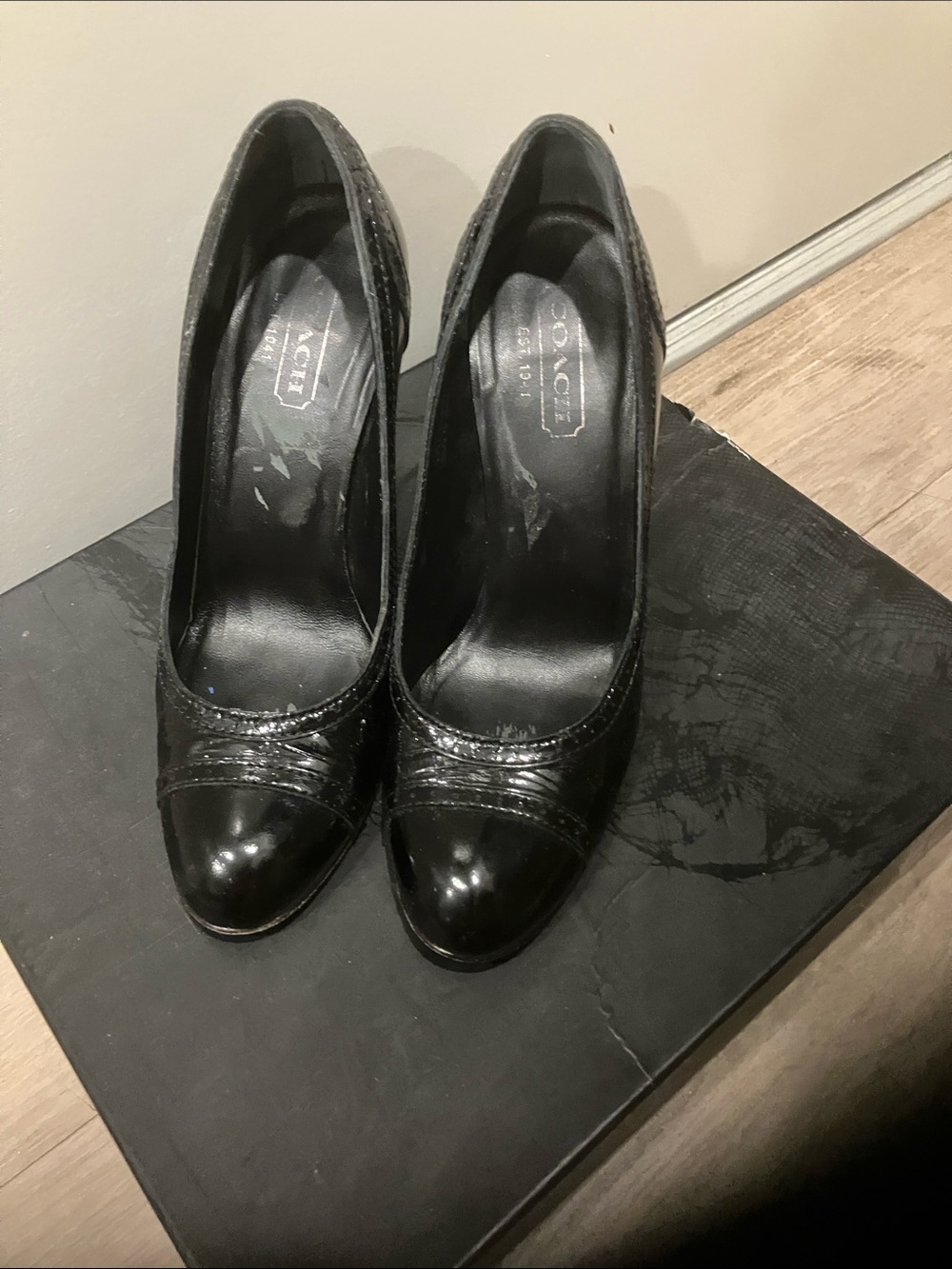 Coach patent leather Size 7 1/2